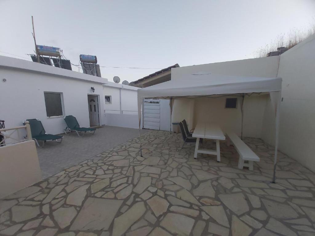 Bodikos Apartments Pitsídia Exterior foto